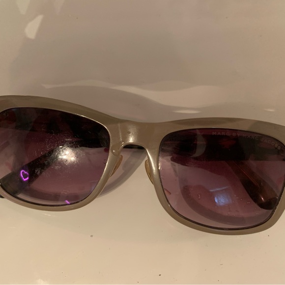 Marc Jacobs - Picture 2 of 2